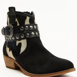 MOVING SALE!! BRAND NEW SHYANNE WOMEN'S BESS COW PRINT WESTERN BOOTIES